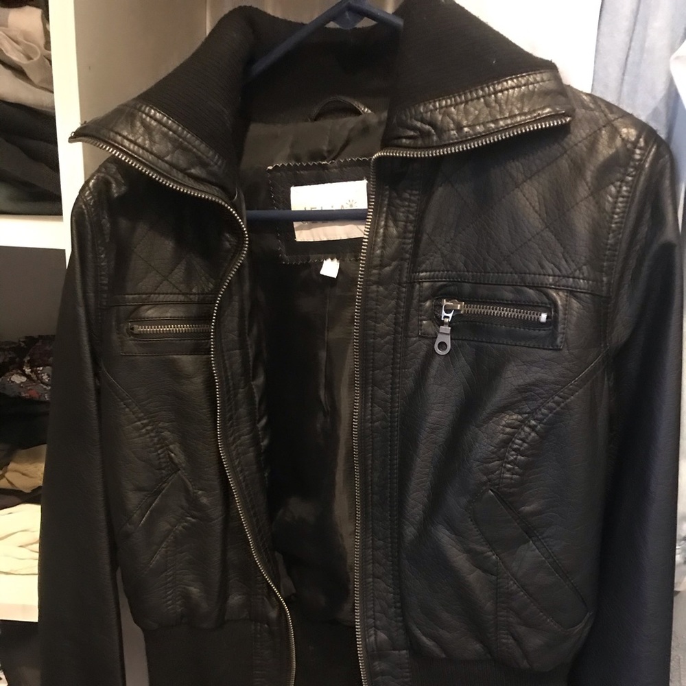 Cropped Delia’s Leather Jacket